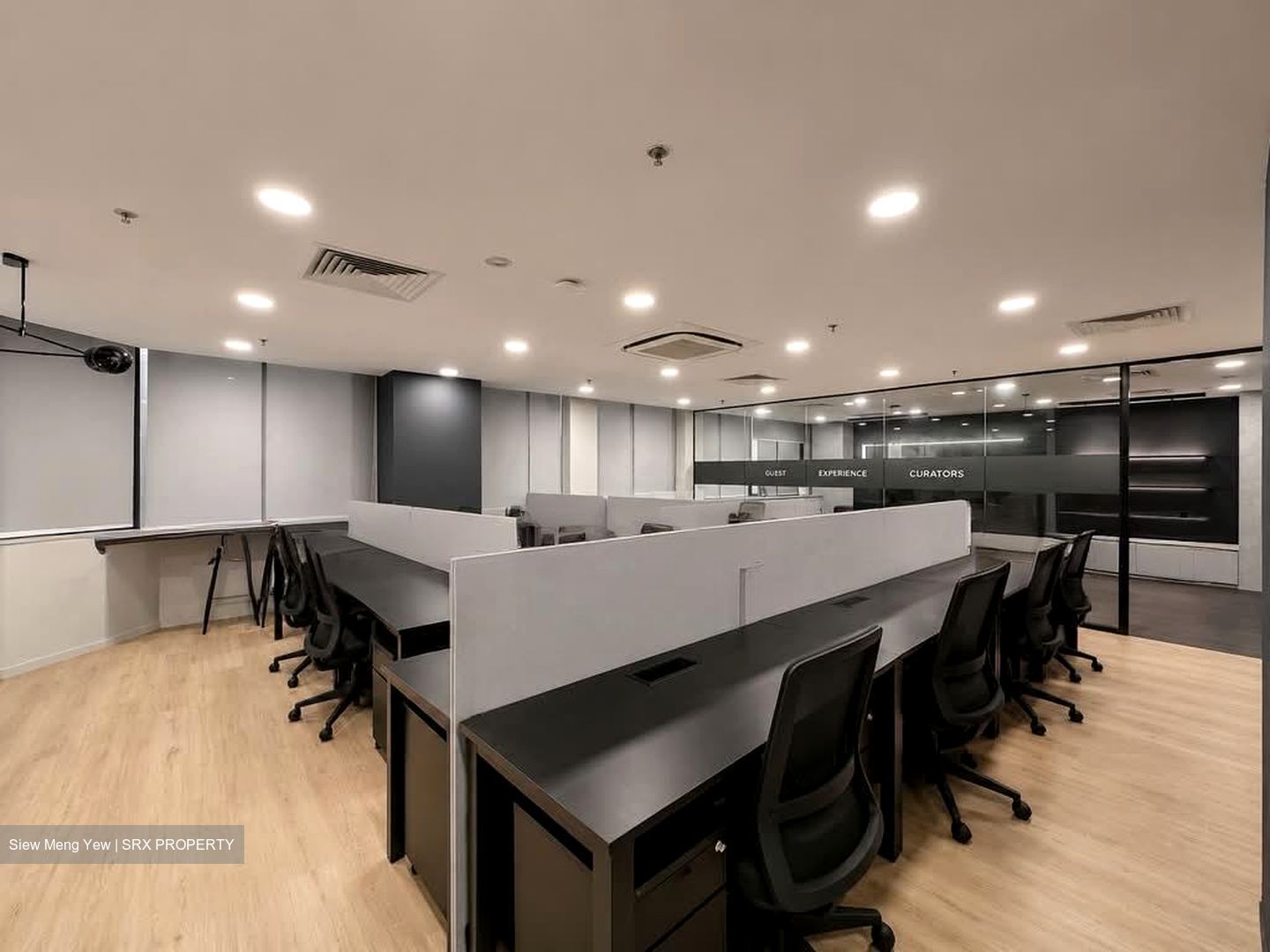 International Plaza (D2), Office #576566241
